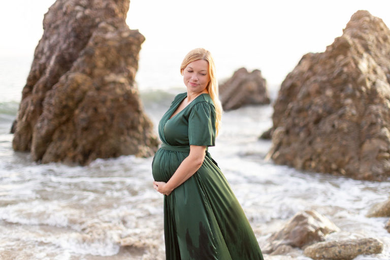 Malibu Beach Pregnancy Photo Session, Beach Maternity Session