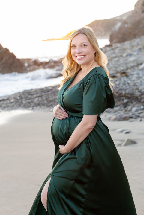 Malibu Beach Pregnancy Photo Session, Beach Maternity Session