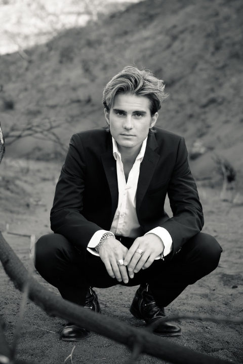 Senior Photo Boy in a suit Los Angeles, Diana Henderson Photography