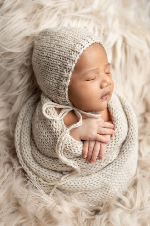 Newborn Photographer Los Angeles, Los Angeles Newborn Photographer, Diana Henderson Photography, Glendora Newborn Photographer, Newborn Baby with white wrap
